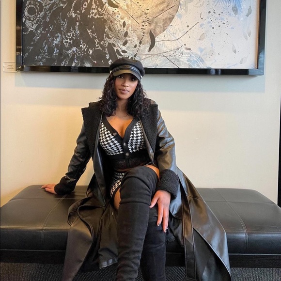 Knit Set - Picture 5 of 9